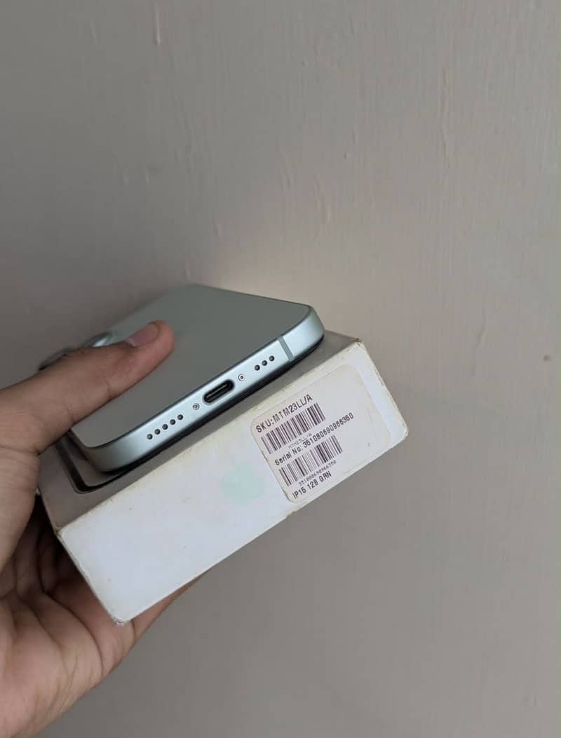 Apple iPhone 15 2