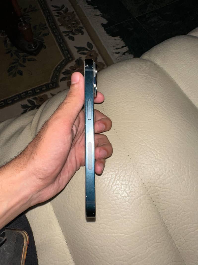 Apple iPhone 14 0