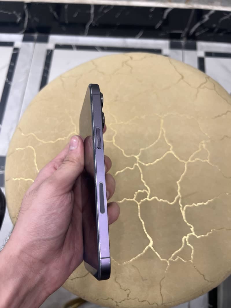 Apple iPhone 14 Pro Max 3