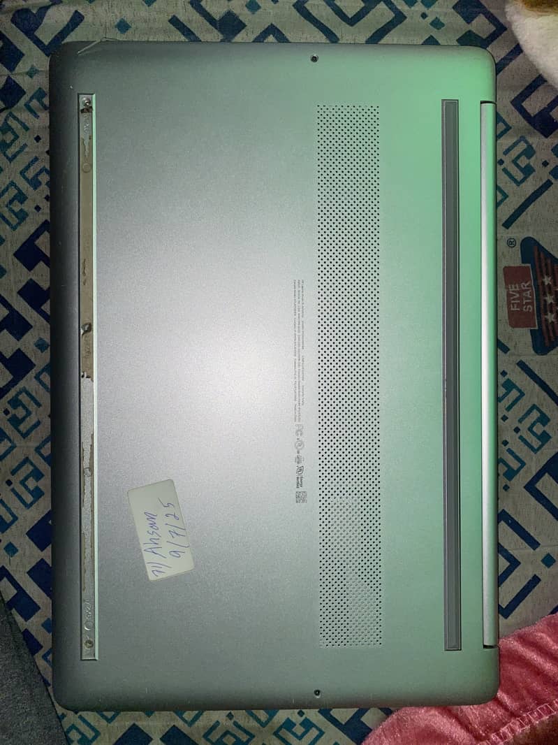 HP NOTEBOOK 15 (TOUCH) 1