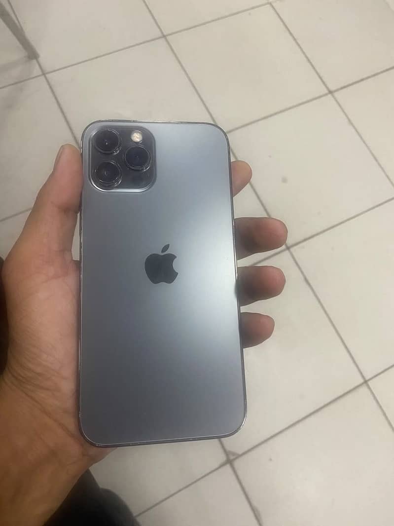 Apple iPhone 12 Pro Max 2