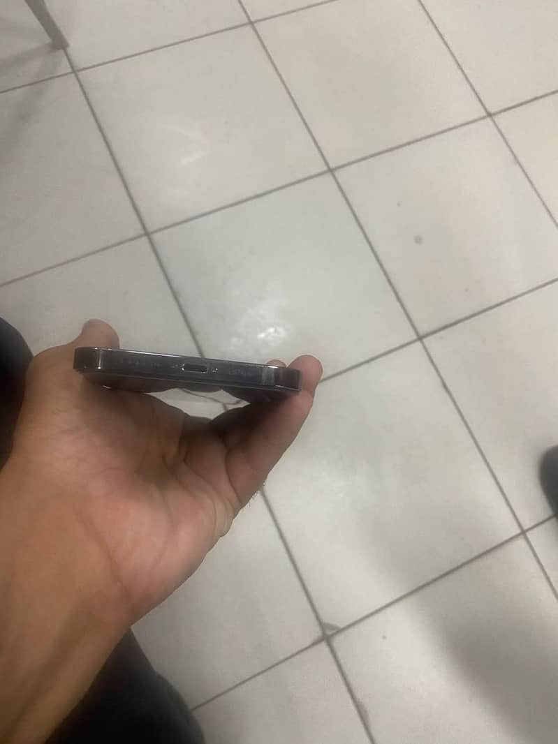 Apple iPhone 12 Pro Max 7