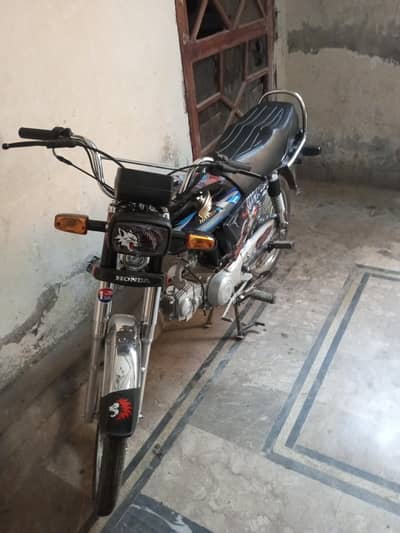 all ok bike and tanki tape 70 ka United ka pre hoe han