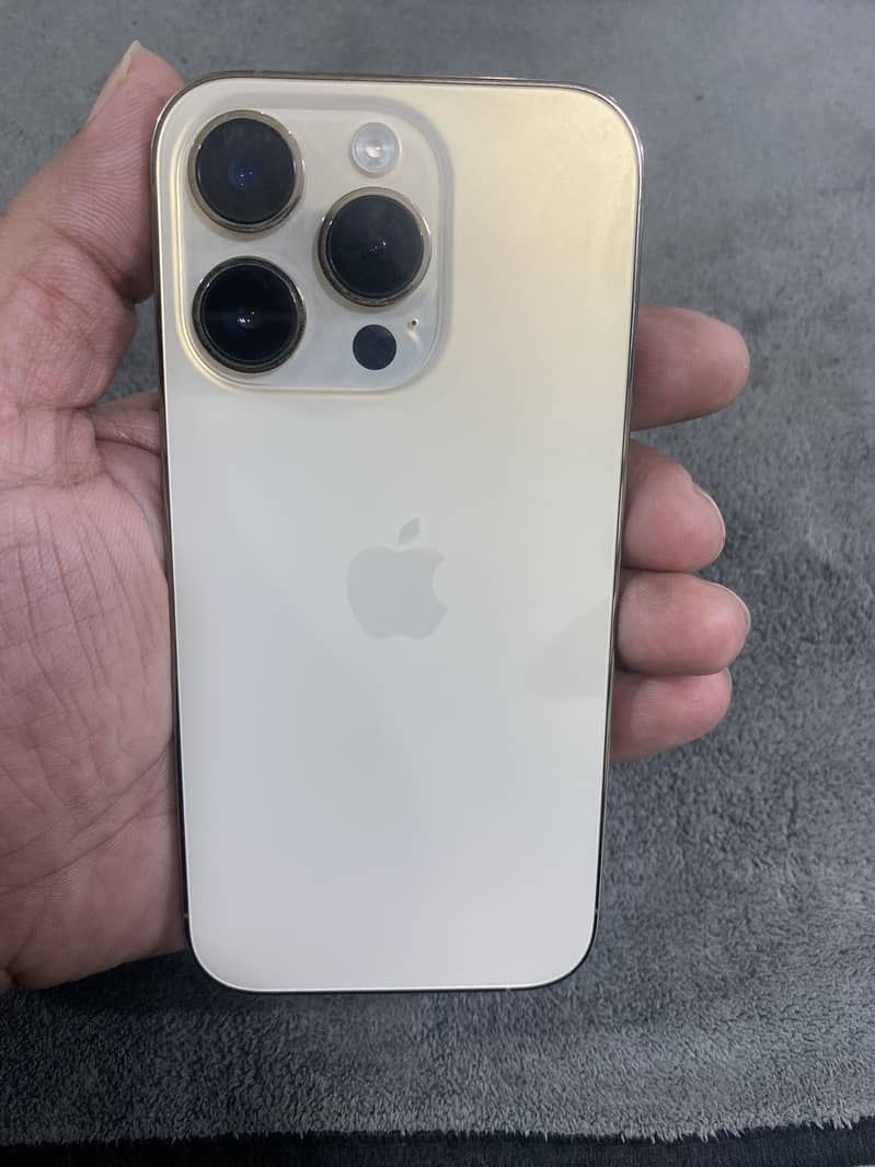 Apple iPhone 14 Pro 0