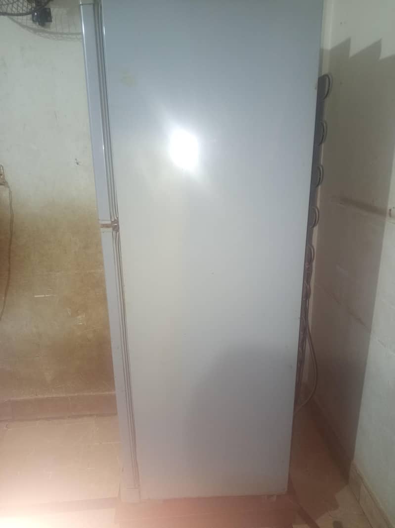 dawlance fridge 1