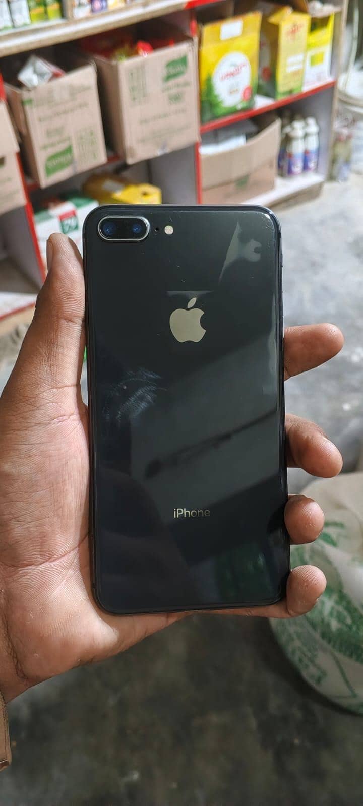 Apple iPhone 8 Plus 0