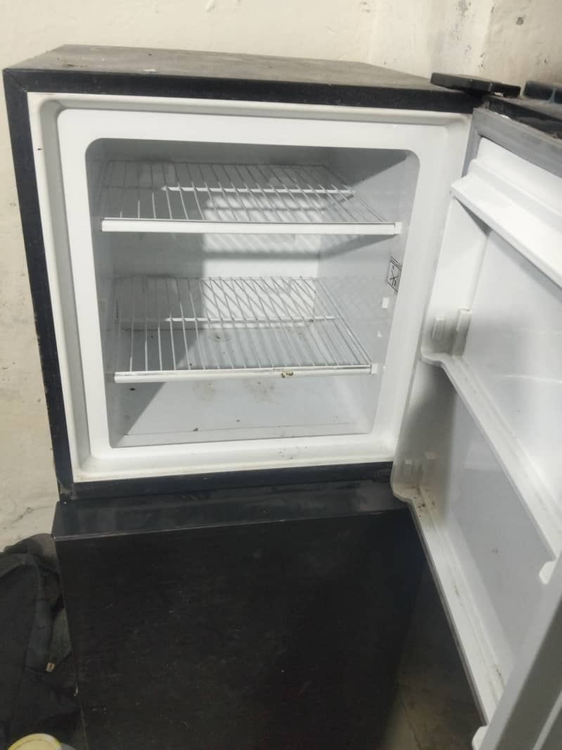 Dawlance fridge 3