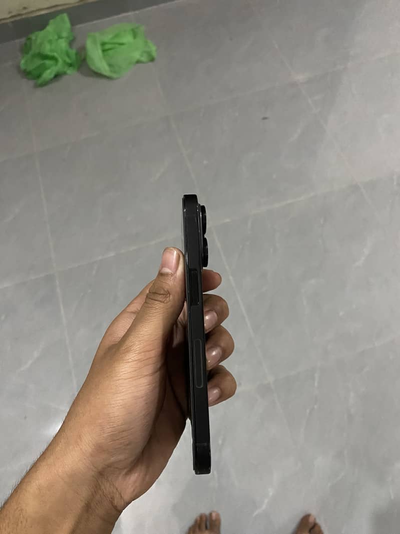 Apple iPhone 14 Pro 1