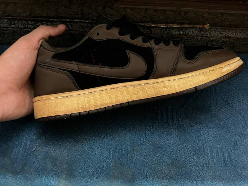 preloved nike travis 2