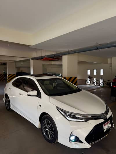 Toyota Corolla Altis Grande 1.8 X 2021