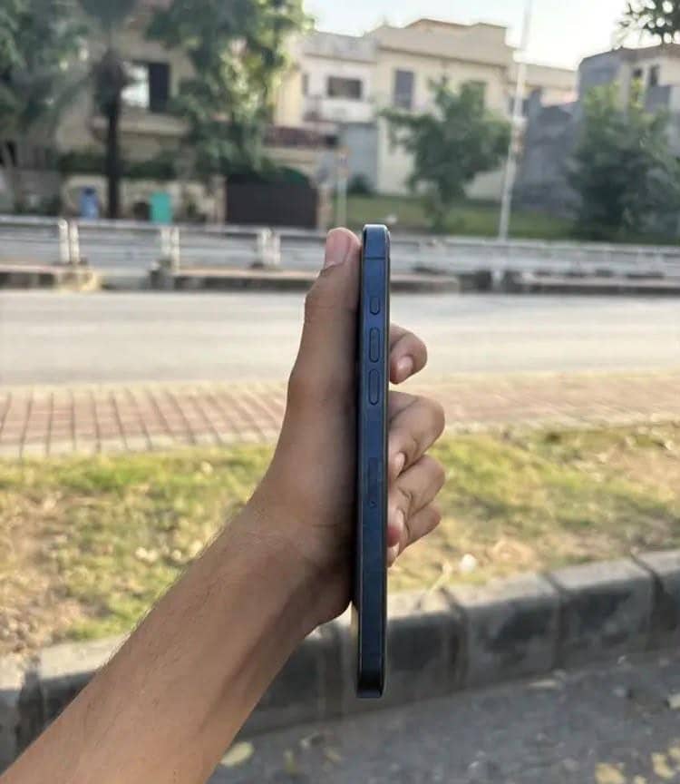 Iphone 15 pro mac 1