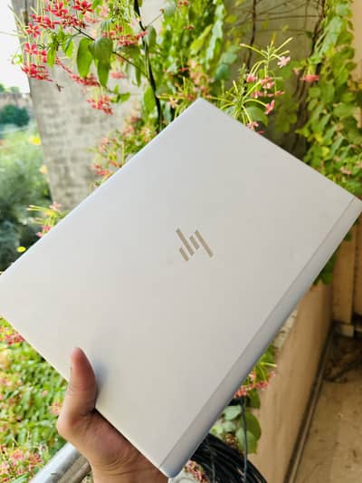 HP Elitebook 840 G5 Ryzen 5 Pro 16gb Ram 512 SSD