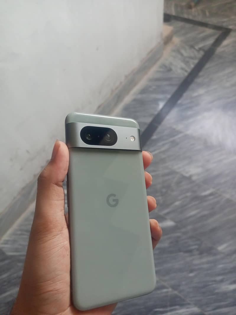 Google Pixel 8 0