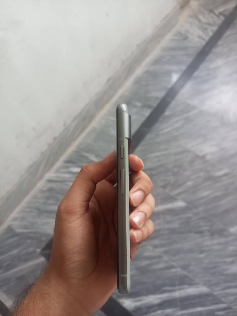 Google Pixel 8 1