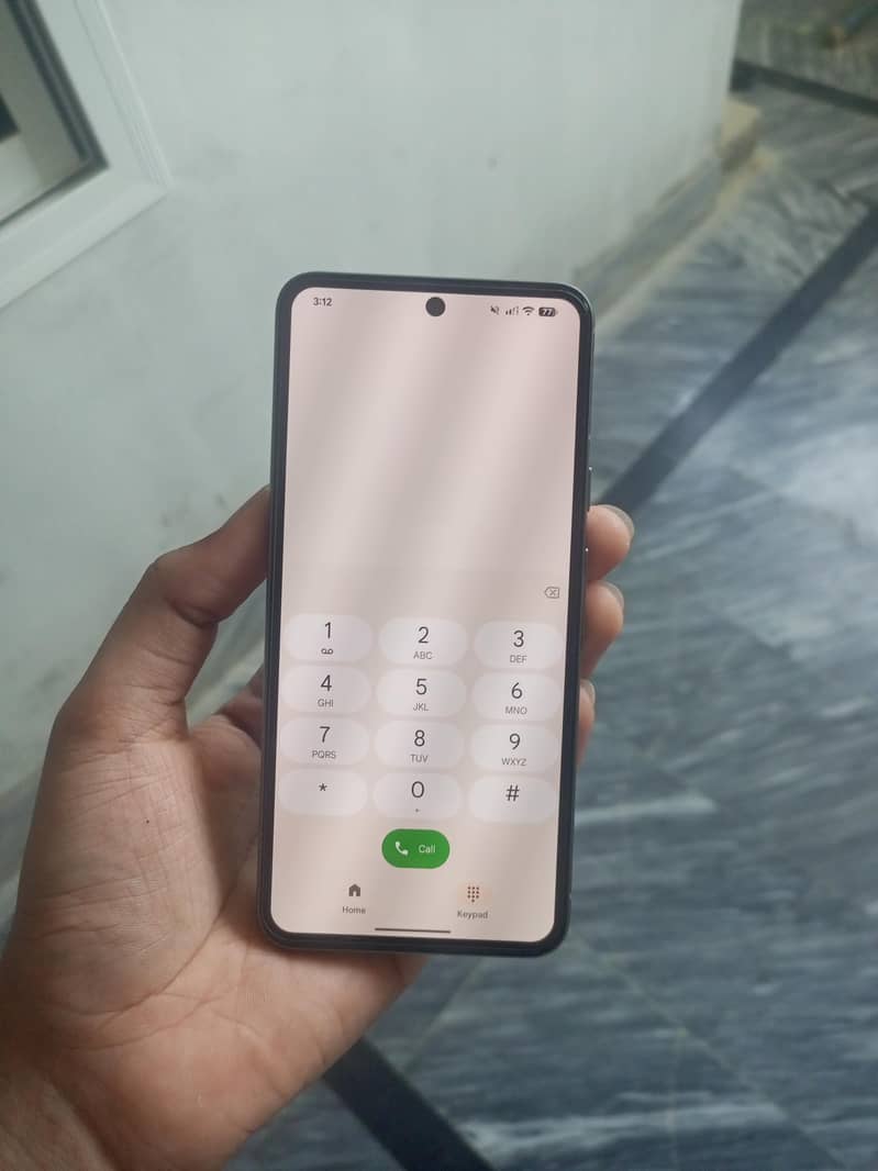 Google Pixel 8 5