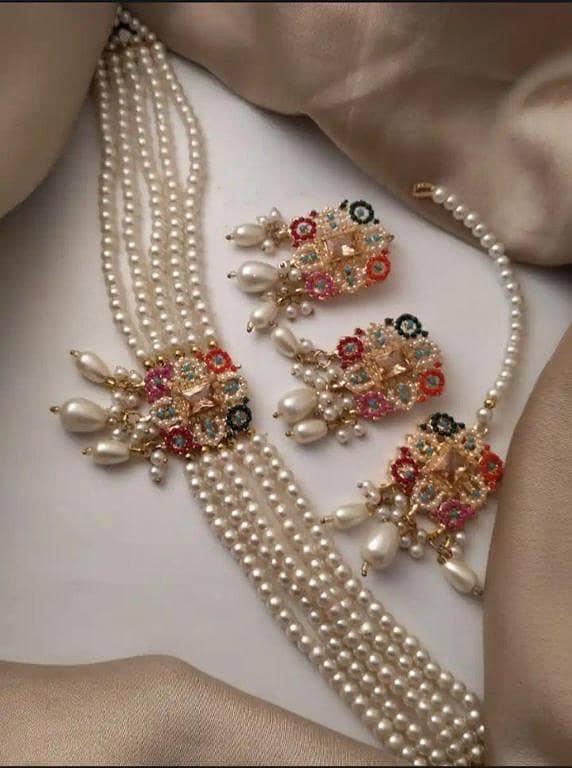 New Nauratan Pearls Chokar Set