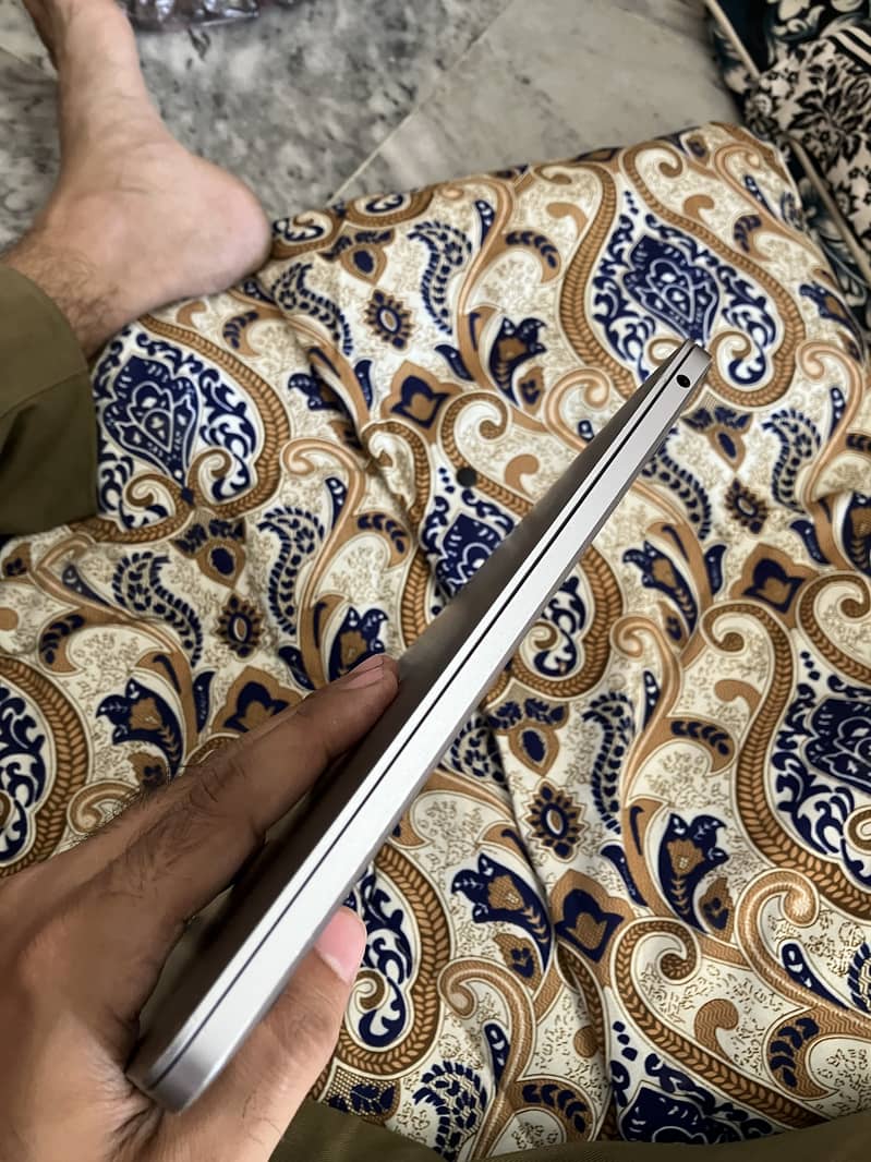 MacBook Pro 2019 A2159 7