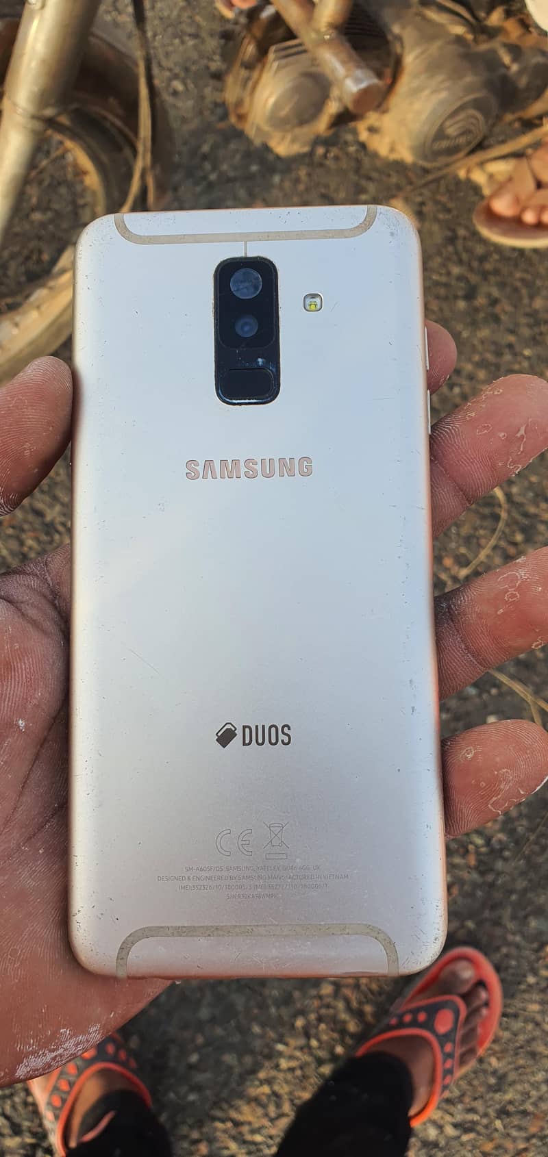 Samsung Mobile A6 Plus 3
