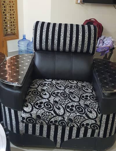 5 seater Sofa for sale