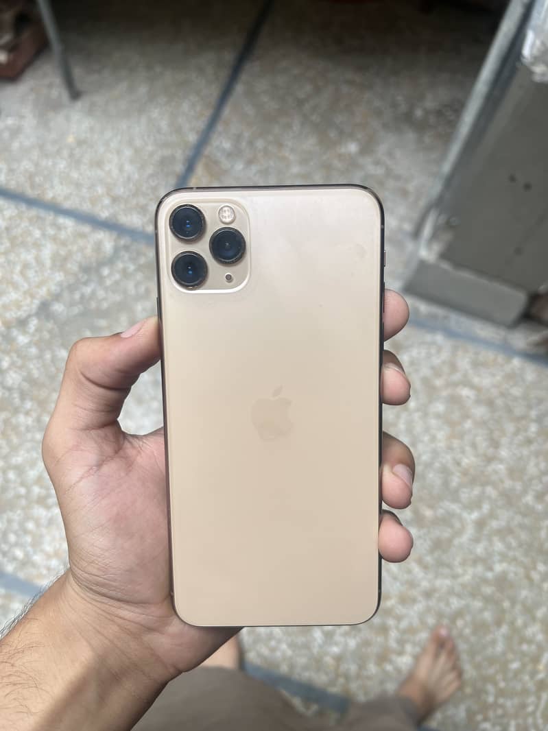 Apple iPhone 11 Pro Max 2