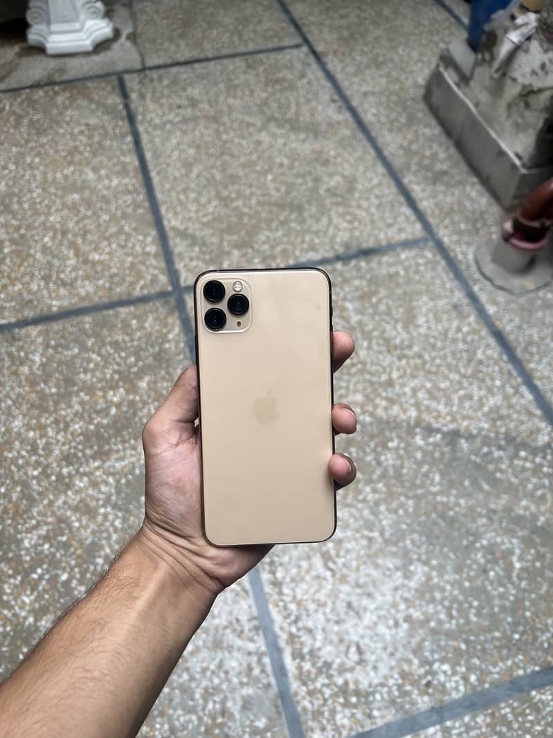 Apple iPhone 11 Pro Max 6
