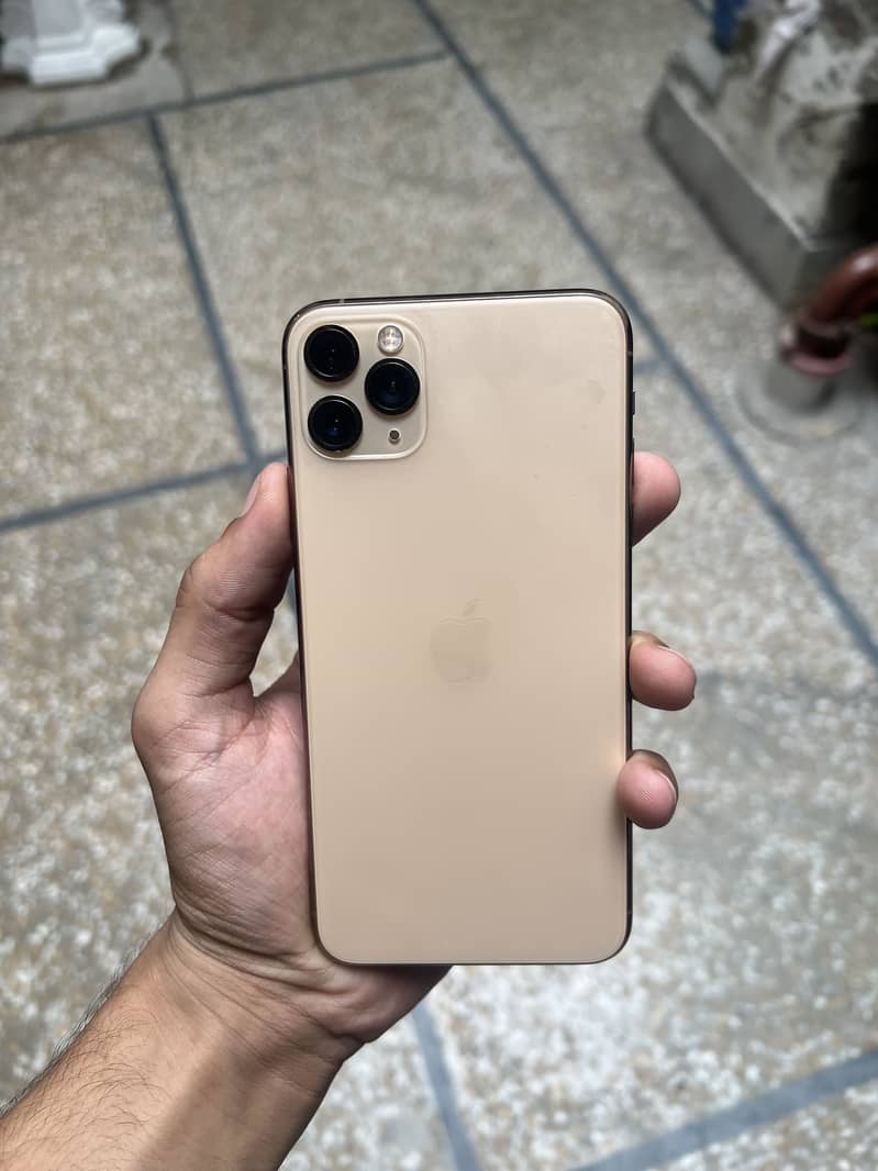 Apple iPhone 11 Pro Max 8