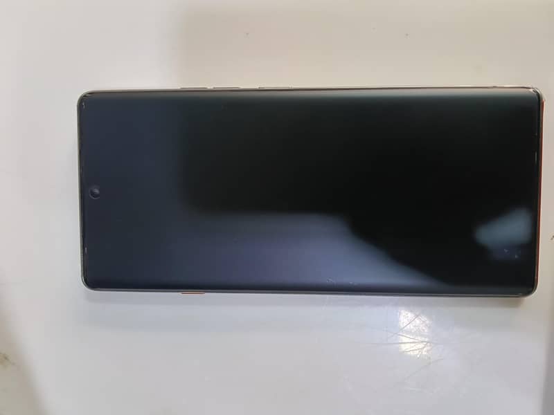 Tecno CAMON 40 Pro 0