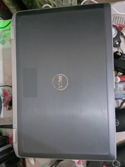 Laptop for Sale. i7, Ram 8 gb, SSD 128 gb, dedicated graphic card