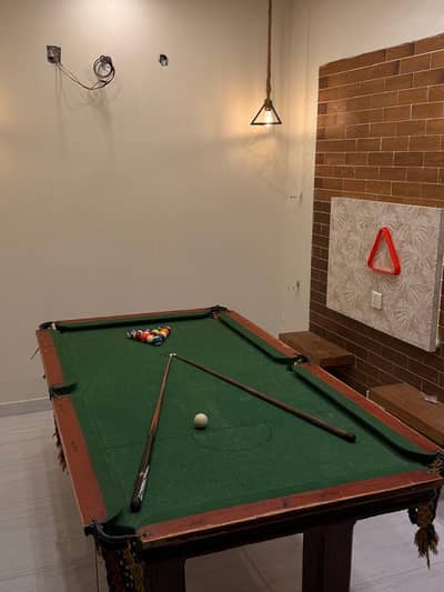 Pool Table for Sale with Balls & Cues – Urgent Sale