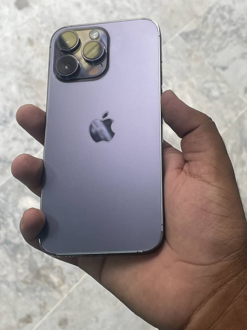 Apple iPhone 14 Pro Max 3