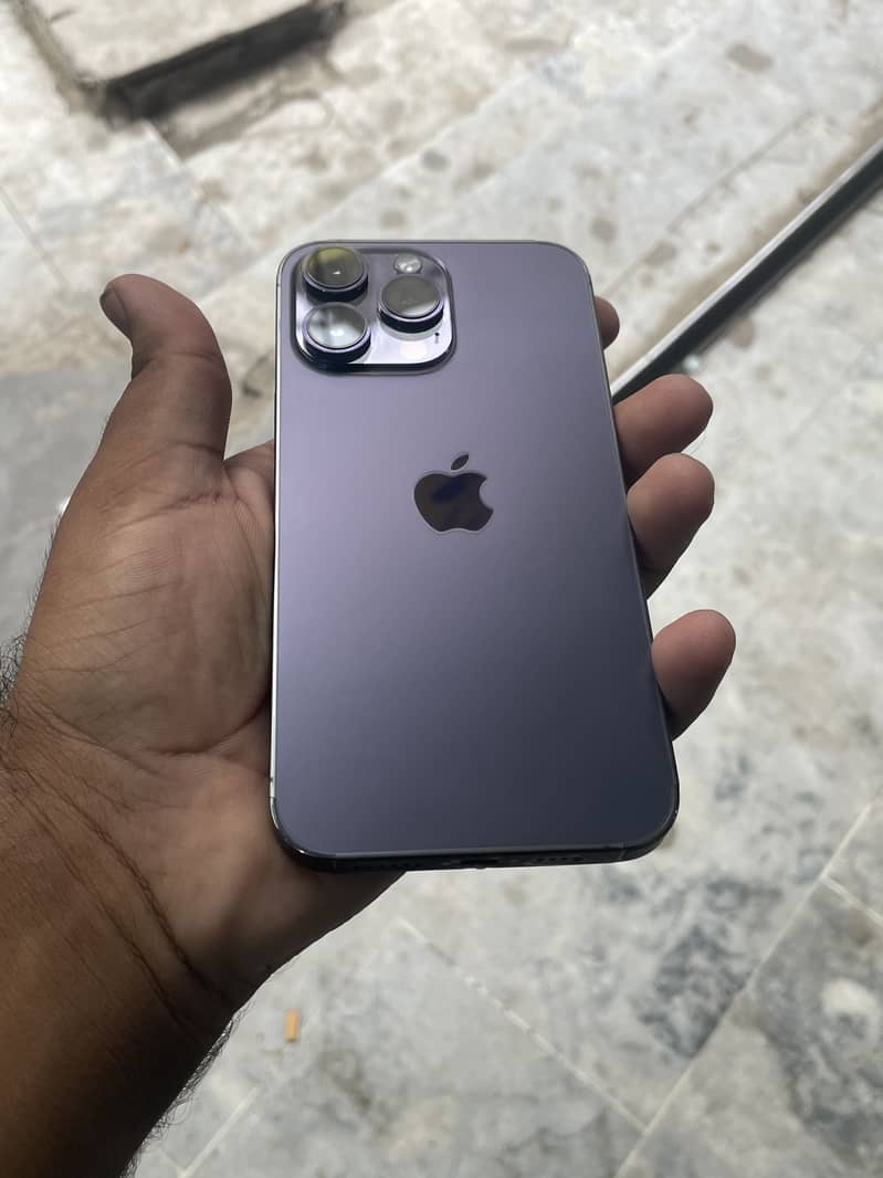 Apple iPhone 14 Pro Max 4