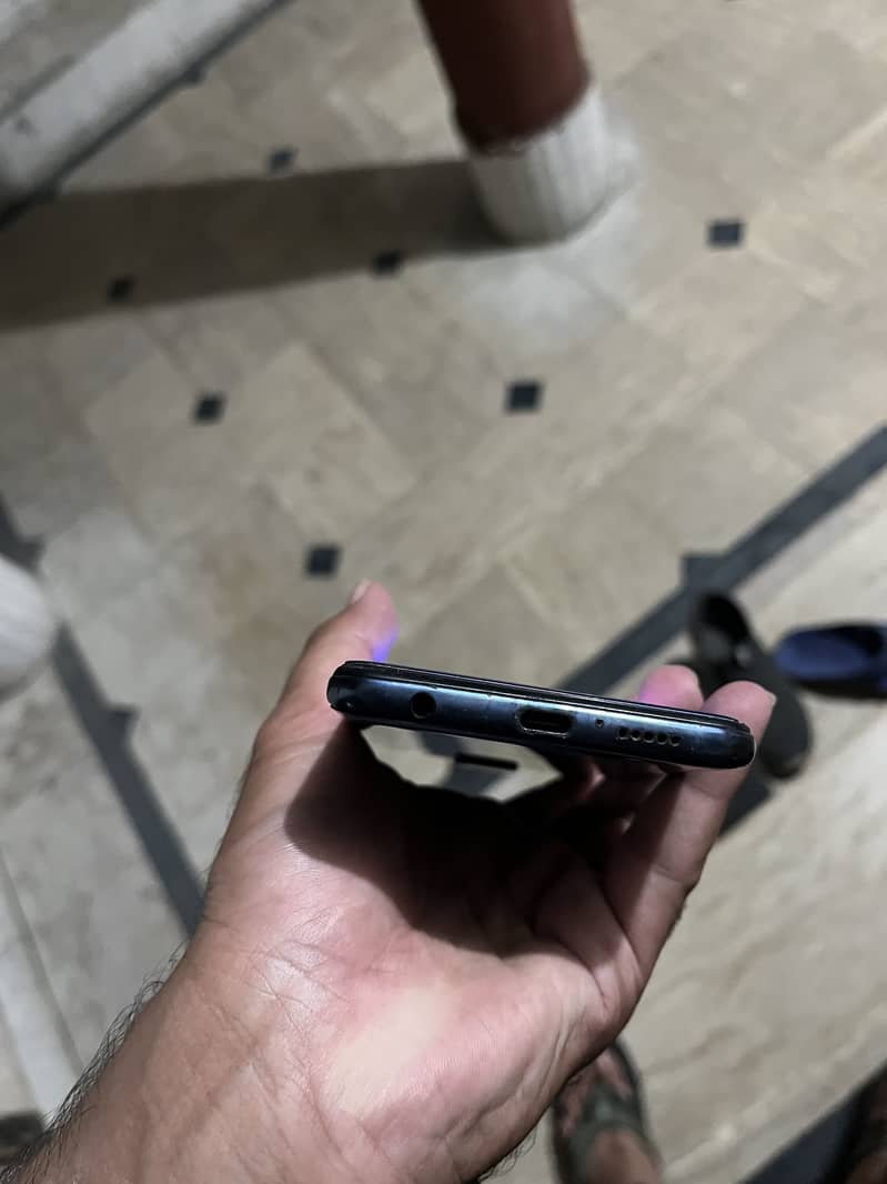 Xiaomi Redmi Note 9S 3
