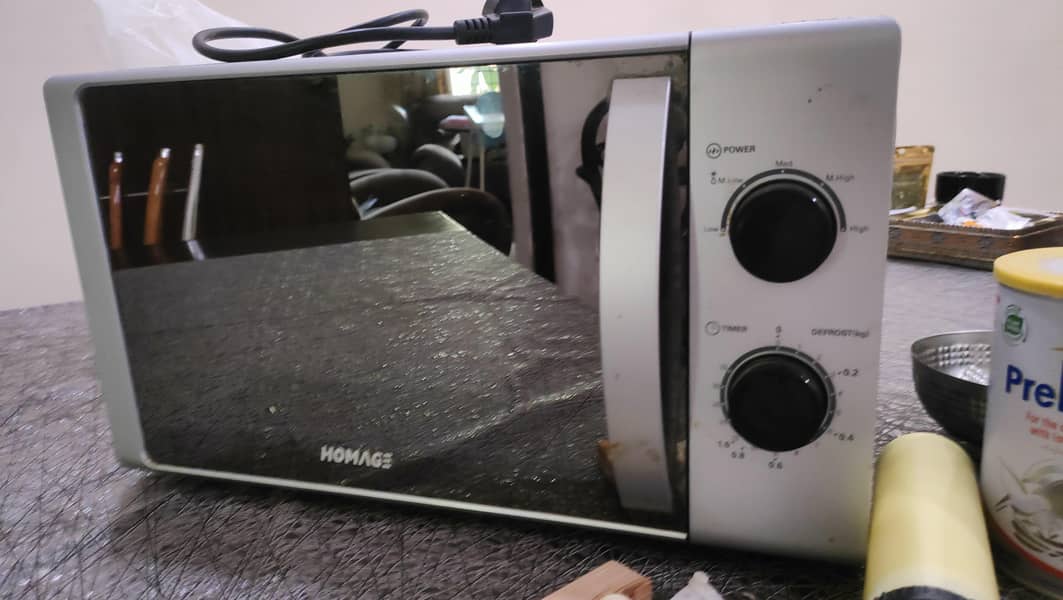 microwave oven 4