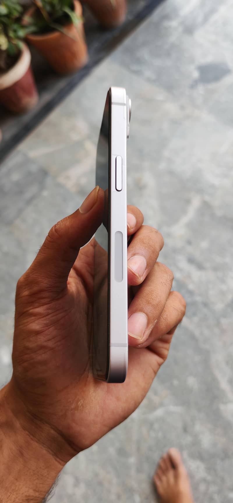 Apple iPhone 14 4