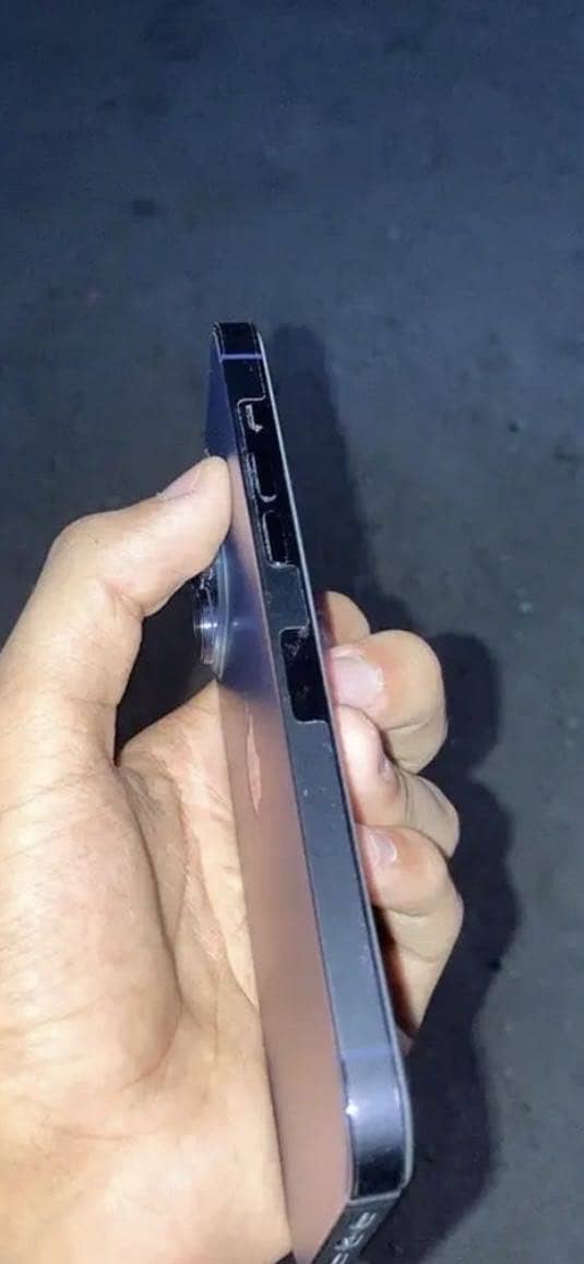 Apple iPhone 14 Pro Max 1