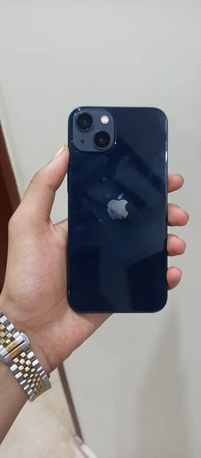 Apple iPhone 13