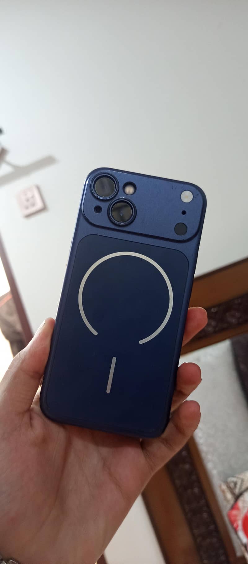 Apple iPhone 13 2
