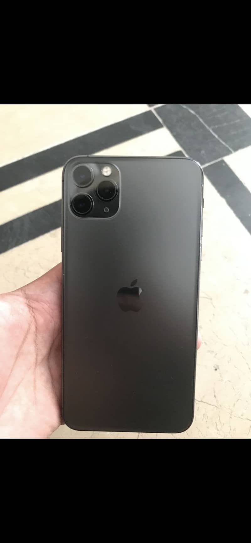 Apple iPhone 11 Pro Max 4