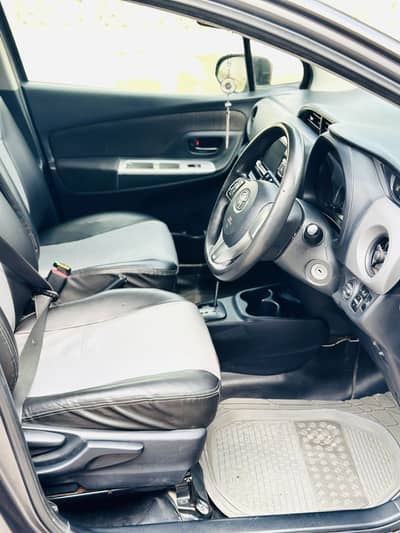 Toyota Vitz 2016