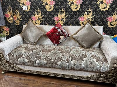 7-Seater Sofa Set for Sale – Rs. 60,000 , Contact 0333-3720063
