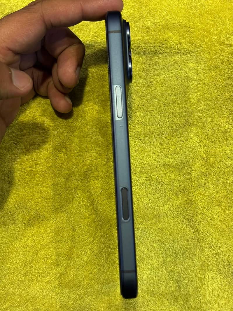 Apple iPhone 17 Pro Max 1