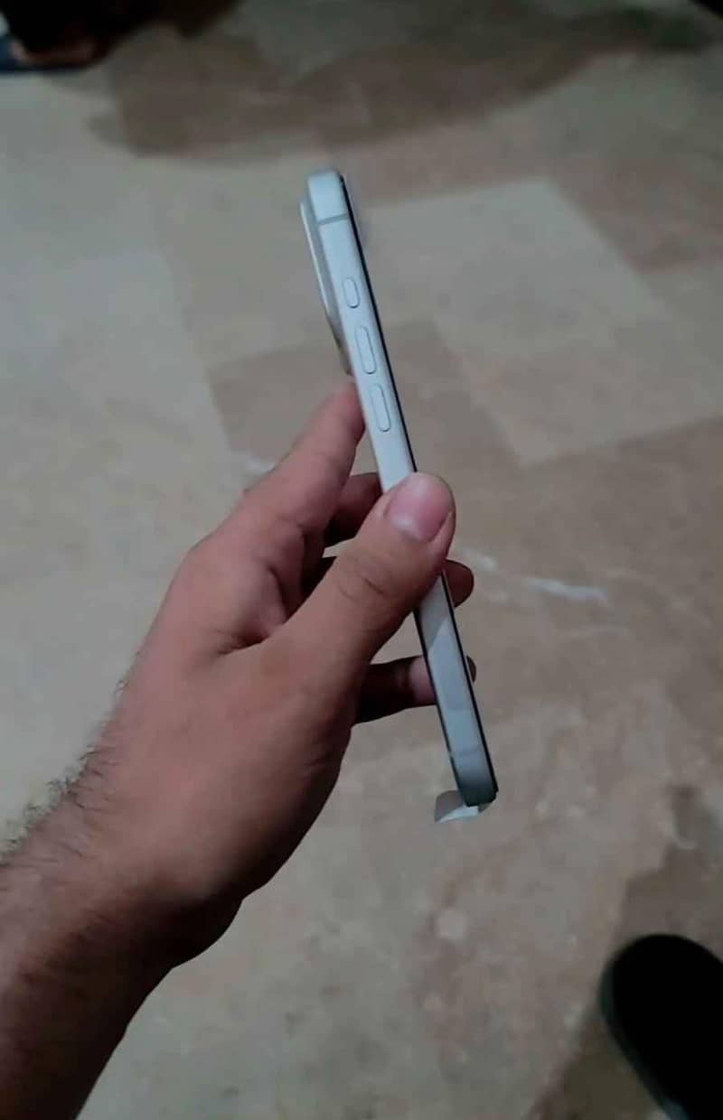iPhone 17 Pro Max FOR SALE 3