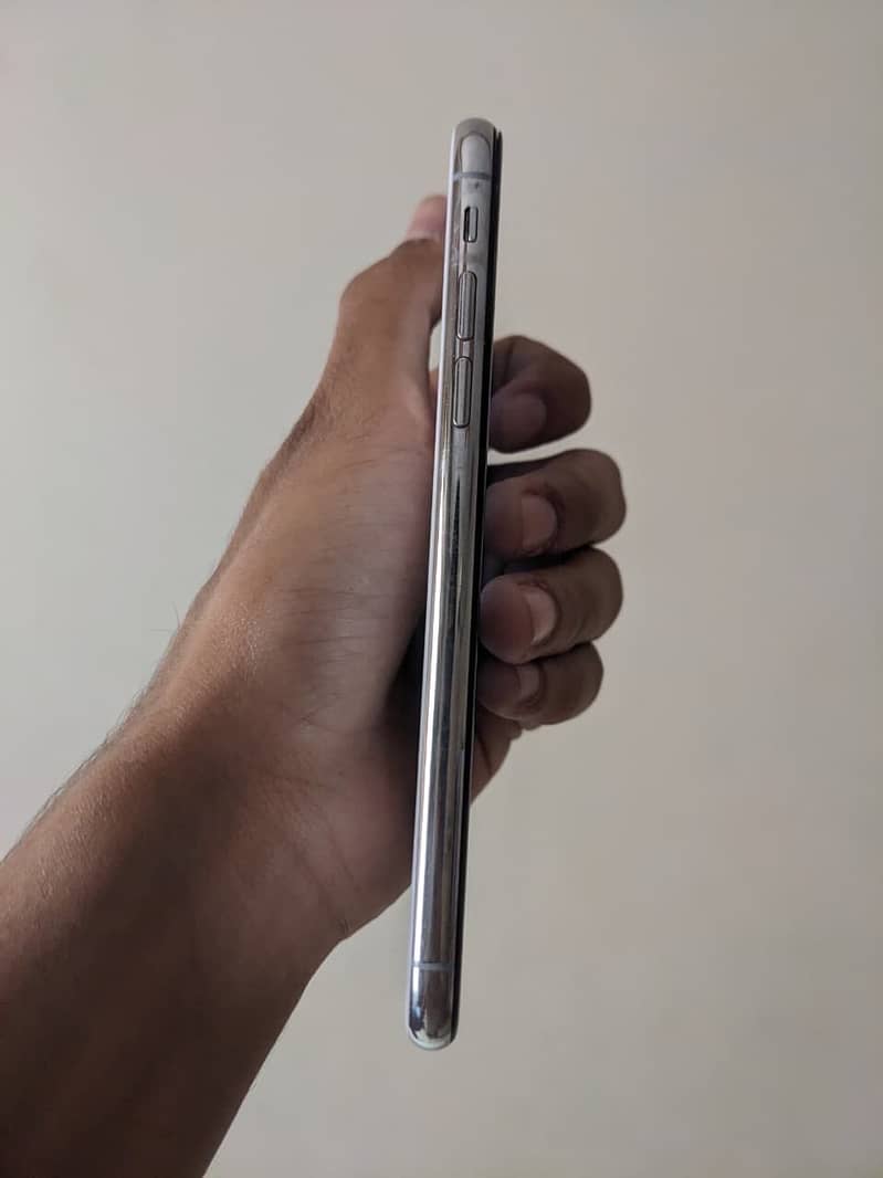 Apple iPhone X 2