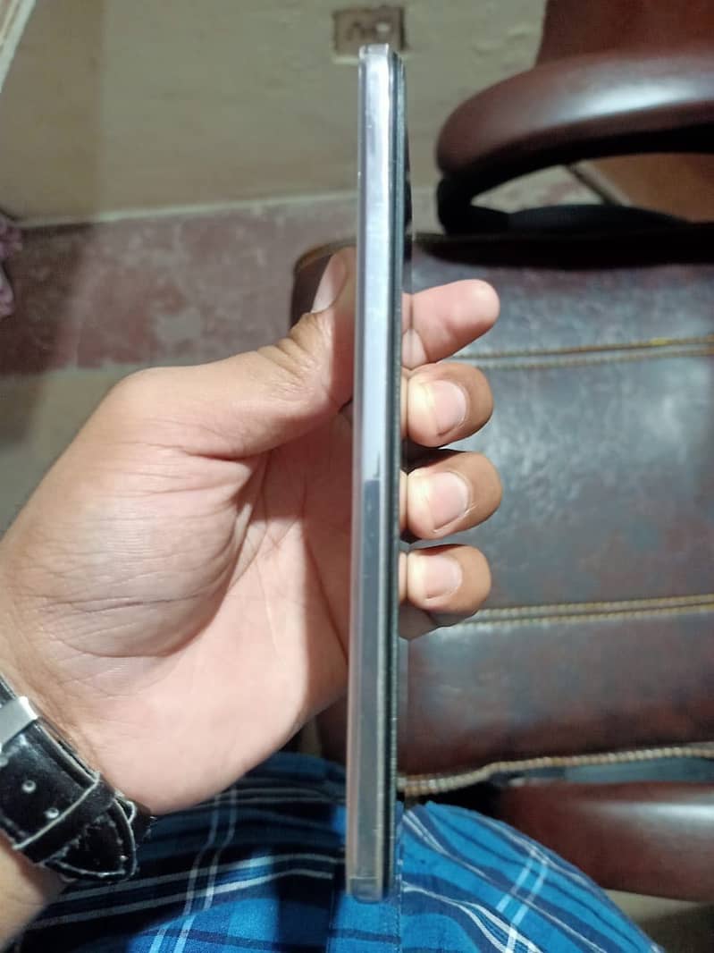 Vivo V21 5