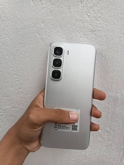 Infinix Hot 60 Pro plus  complete box urgent sale