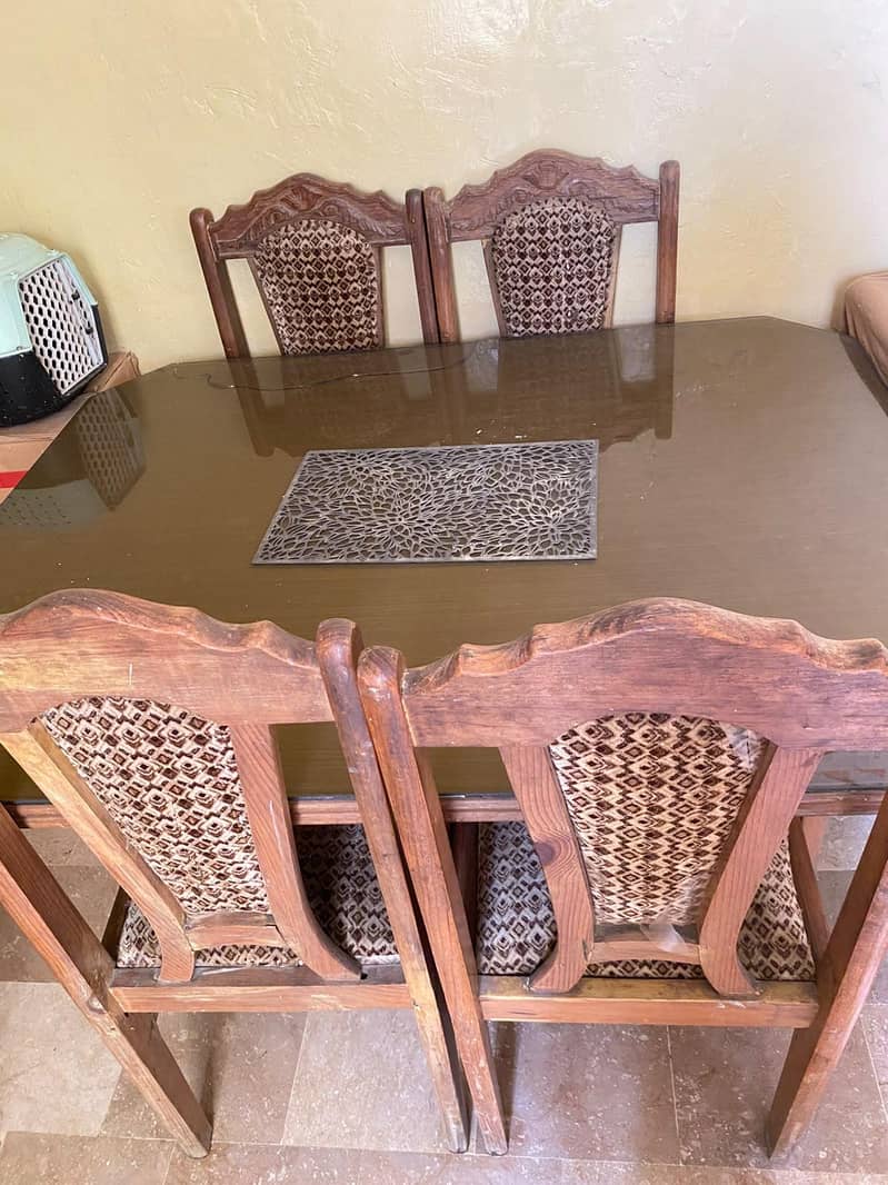6 seater dining table 4