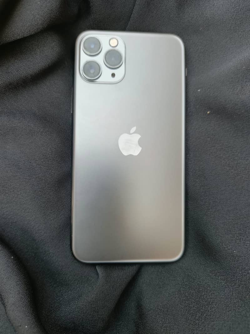 Apple iPhone 11 Pro 1
