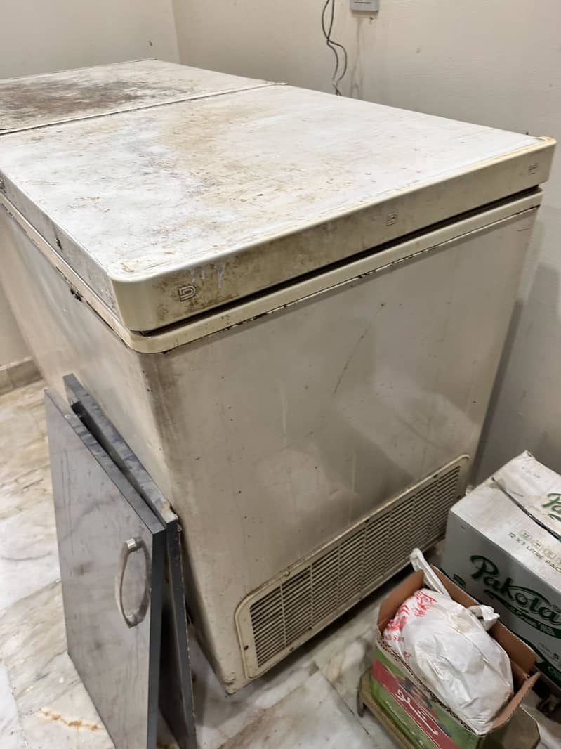 Dawlance Double Door Deep Freezer | Perfect Working Condition 0