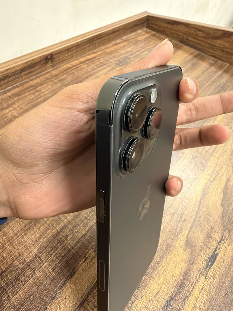 Apple iPhone 14 Pro Max 2