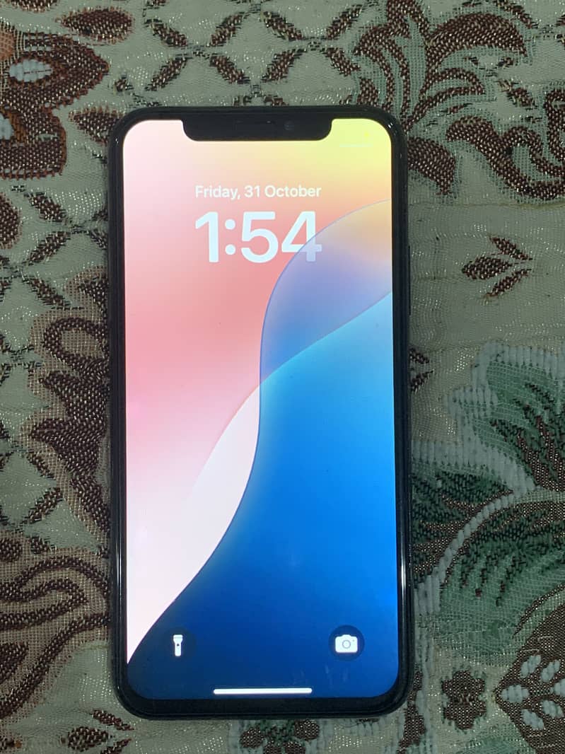 Apple iPhone XS 1